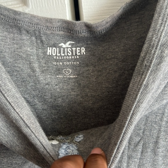 Hollister Top - Picture 3 of 4